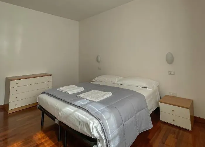 Richi Rent 01 ורונה
