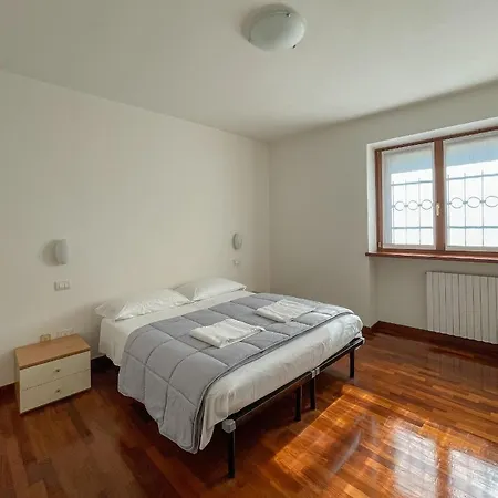 Richi Rent 01 *